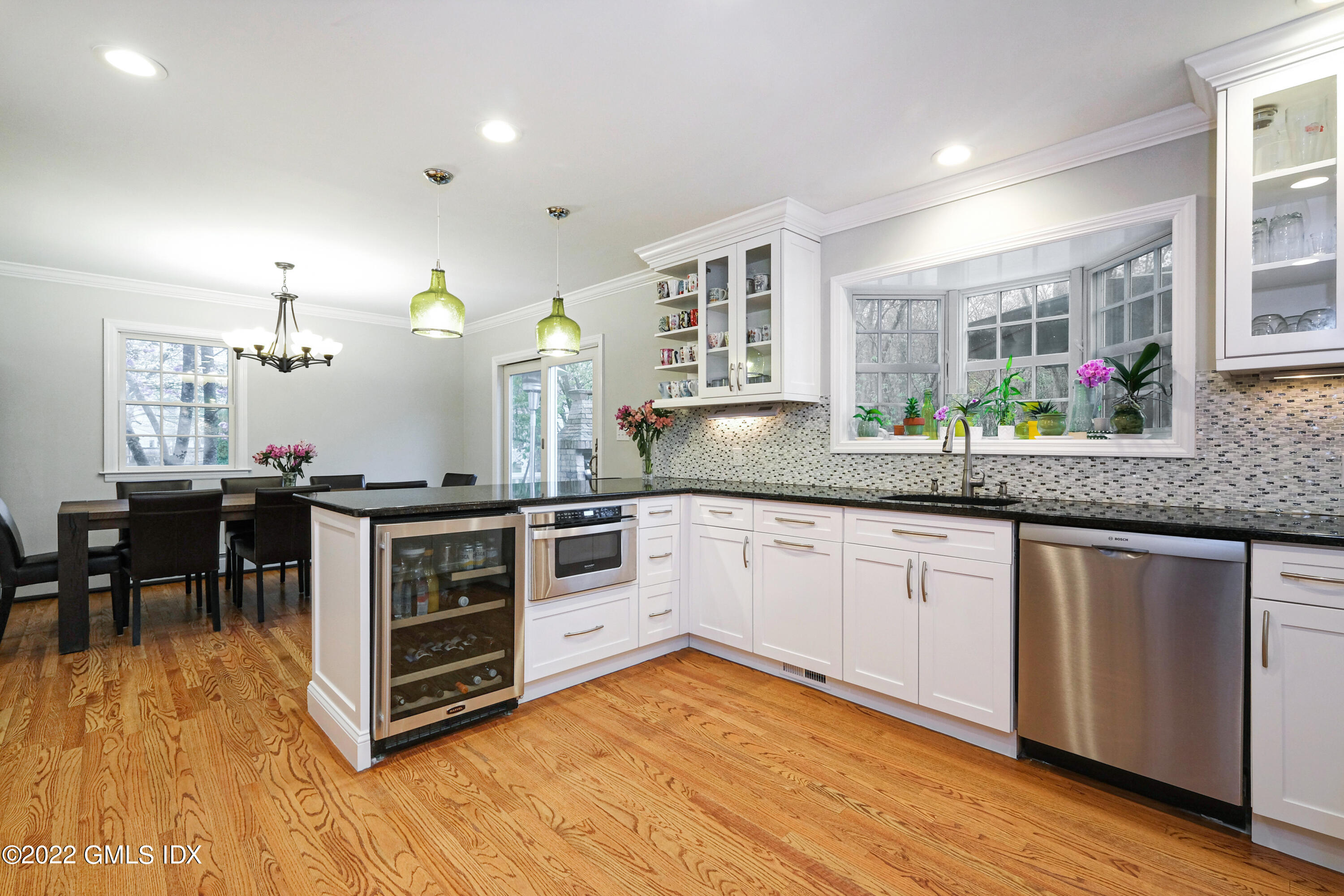 25 Griffith Road Riverside, CT 06878 - Photo 15 of 37 25 Griffith Rd Greenwich, CT (15 of 35)