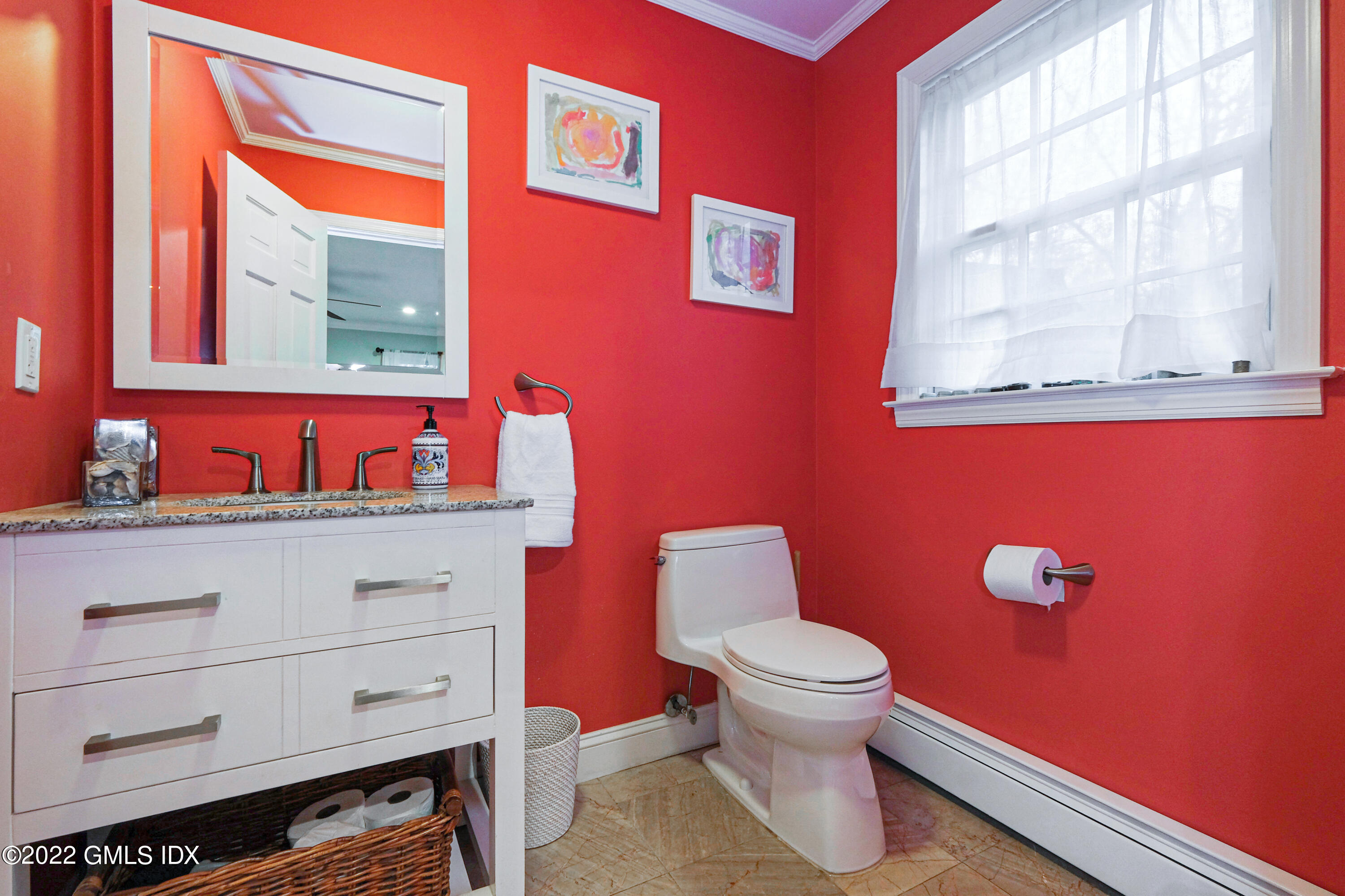 25 Griffith Road Riverside, CT 06878 - Photo 16 of 37 25 Griffith Rd Greenwich, CT (23 of 35)