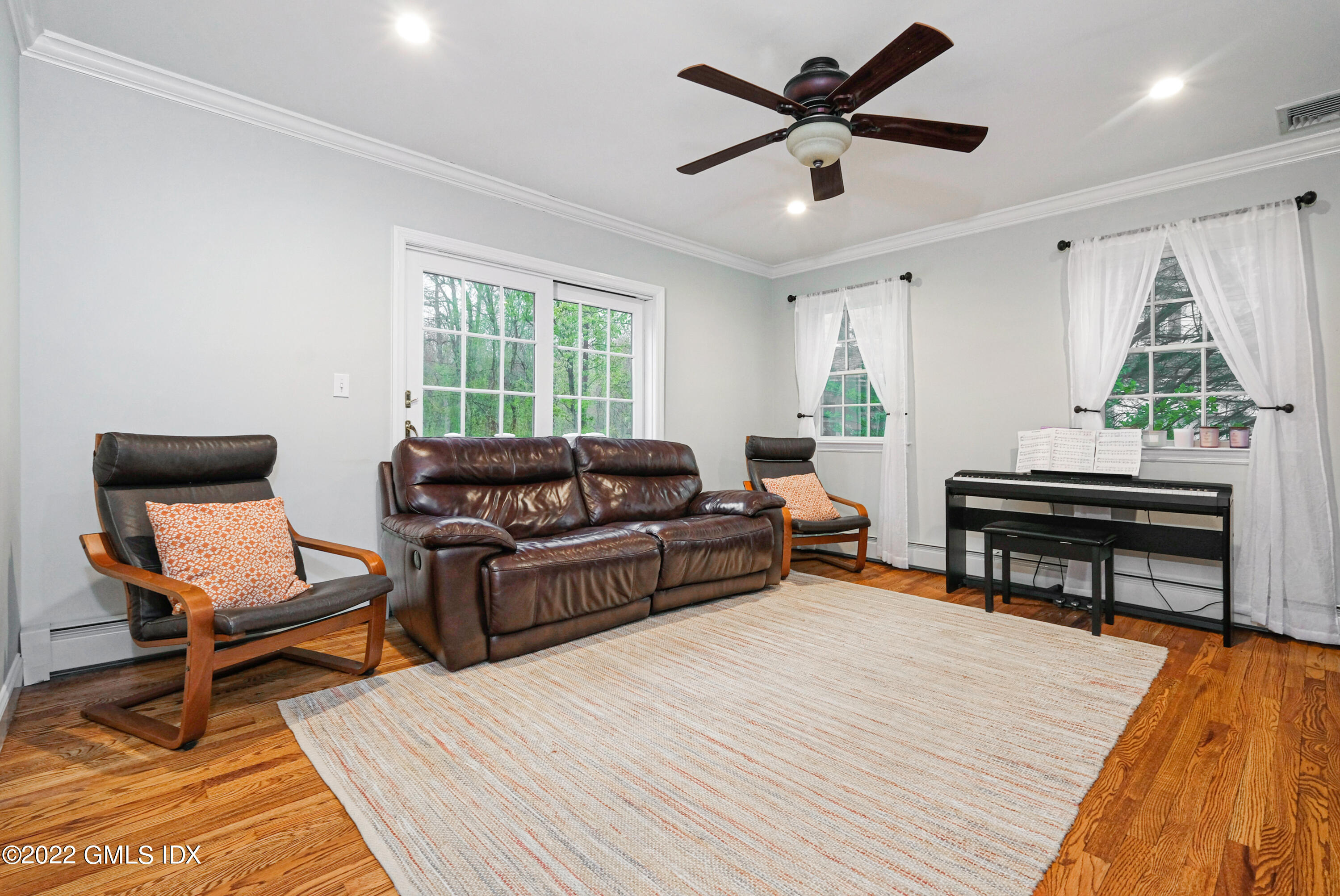 25 Griffith Road Riverside, CT 06878 - Photo 18 of 37 25 Griffith Rd Greenwich, CT (24 of 35)