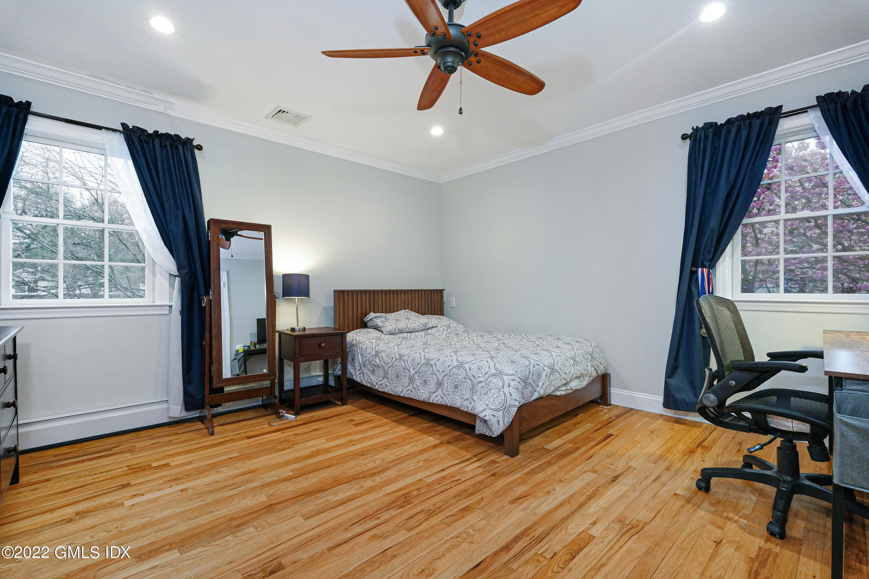 25 Griffith Road Riverside, CT 06878 - Photo 22 of 37 25 Griffith Rd Greenwich, CT (18 of 35)