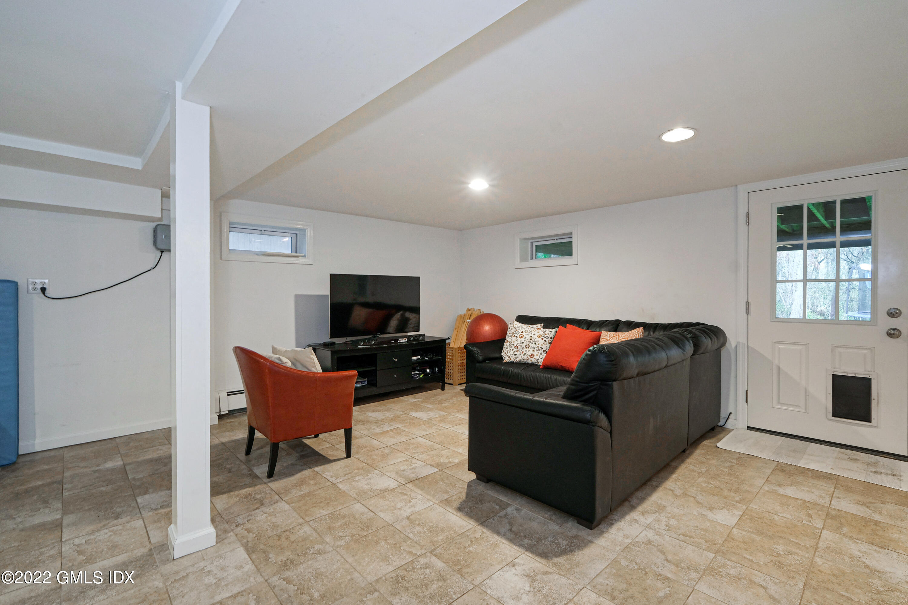 25 Griffith Road Riverside, CT 06878 - Photo 26 of 37 25 Griffith Rd Greenwich, CT (28 of 35)