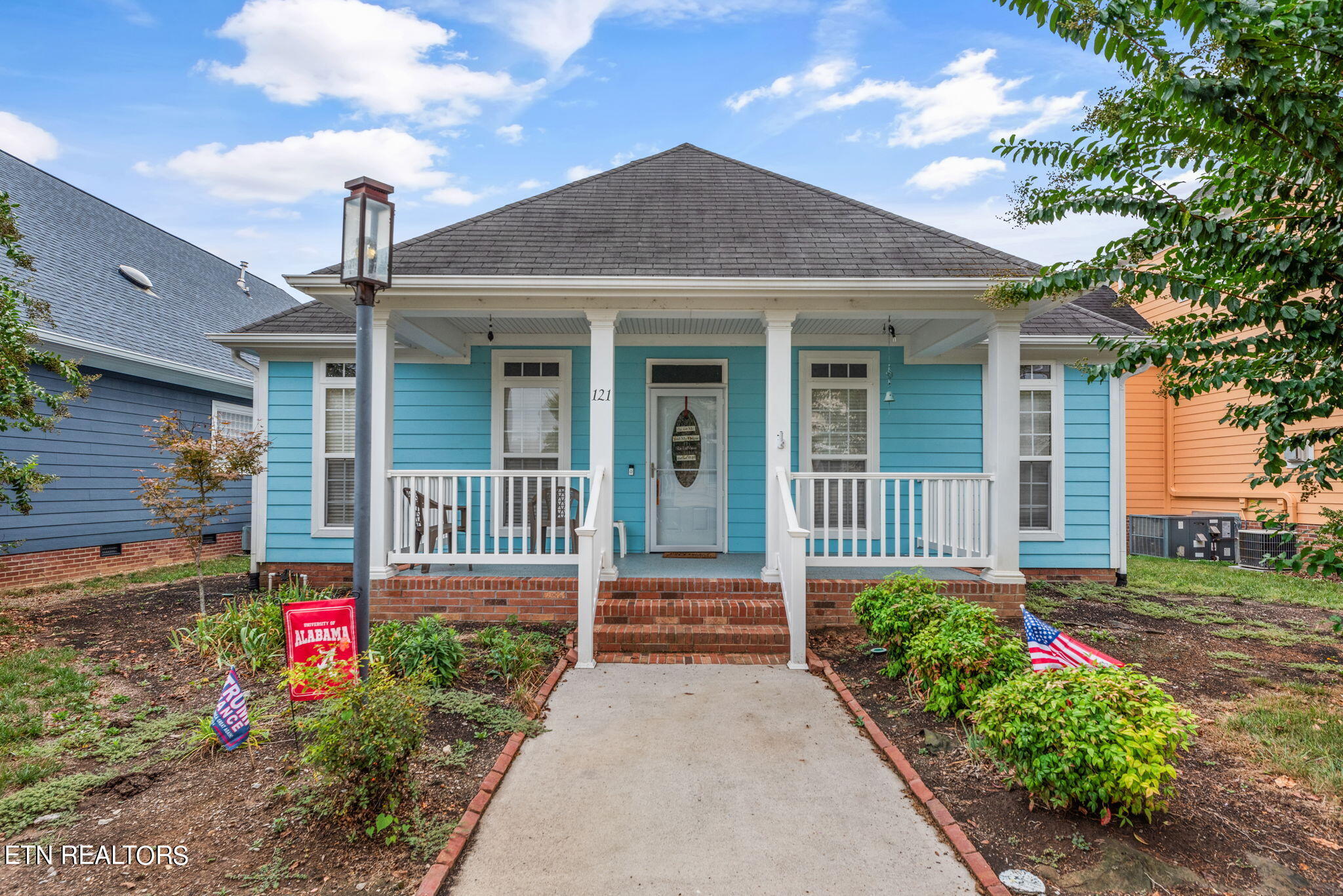 121 Liberty Court Oak Ridge, TN 37830 - Photo 1 of 26 1-web-or-mls-Lbrty121 (66)