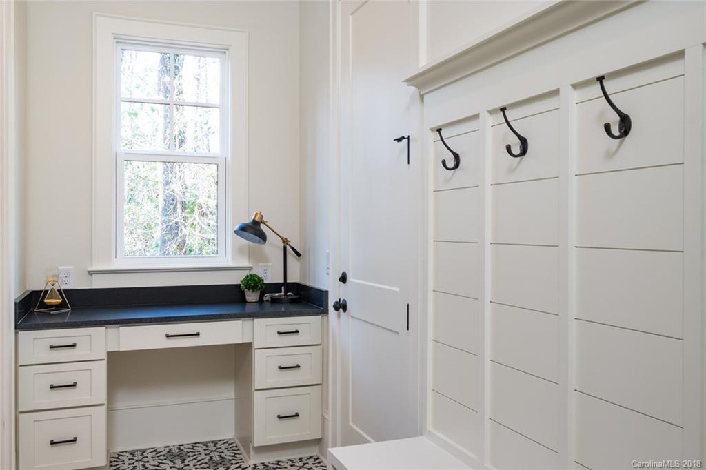4200 Water Oak Road Charlotte, NC 28211 - Photo 27 of 36