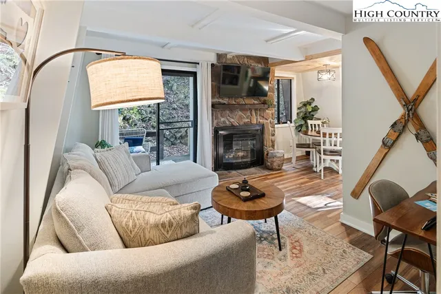 $219,000 | 24 Creekside Court, Unit A, Banner Elk, NC 28604