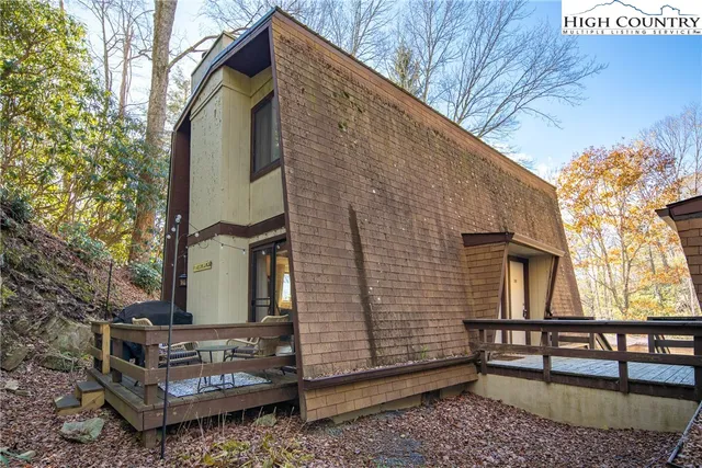$219,000 | 24 Creekside Court, Unit A, Banner Elk, NC 28604