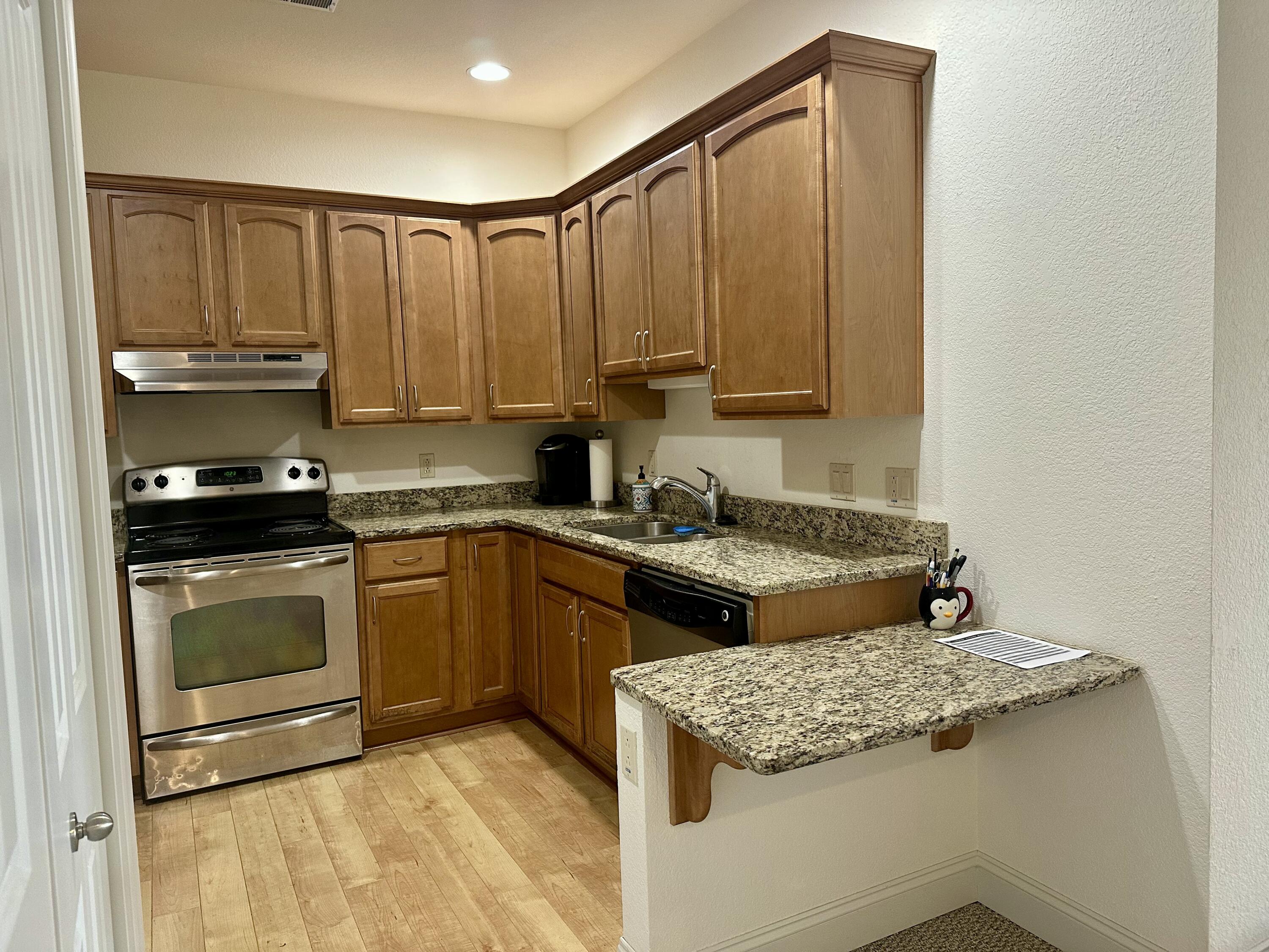 832 North 6th Street, Unit 321 Sheboygan, WI 53081 - Photo 12 of 30 Kitchen
