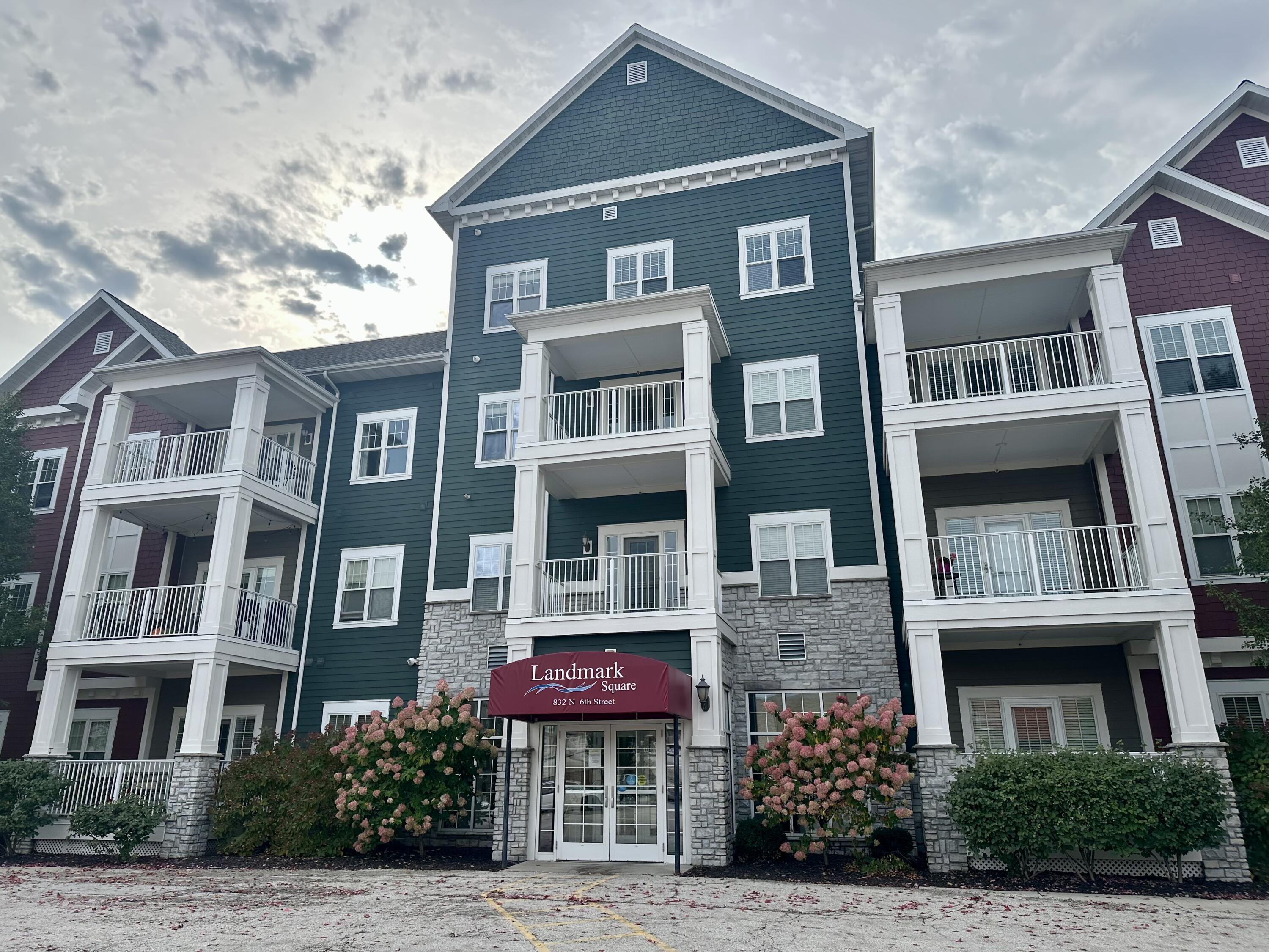 832 North 6th Street, Unit 321 Sheboygan, WI 53081 - Photo 20 of 30 Landmark Square