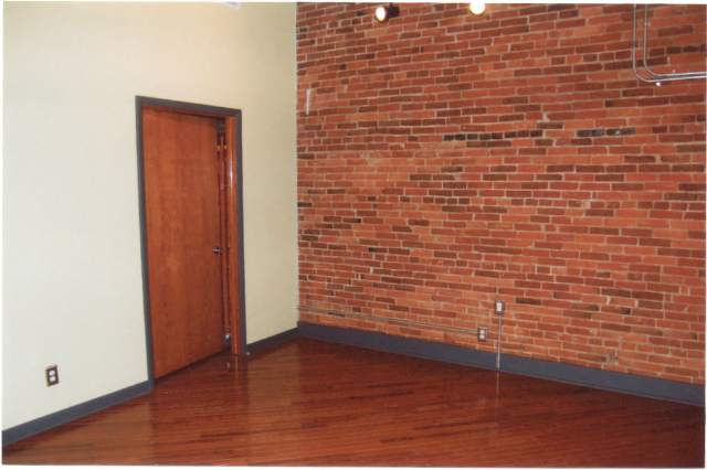 17 East Side Square, Unit WEST Canton, IL 61520 - Photo 6 of 9 Gallery Image 6