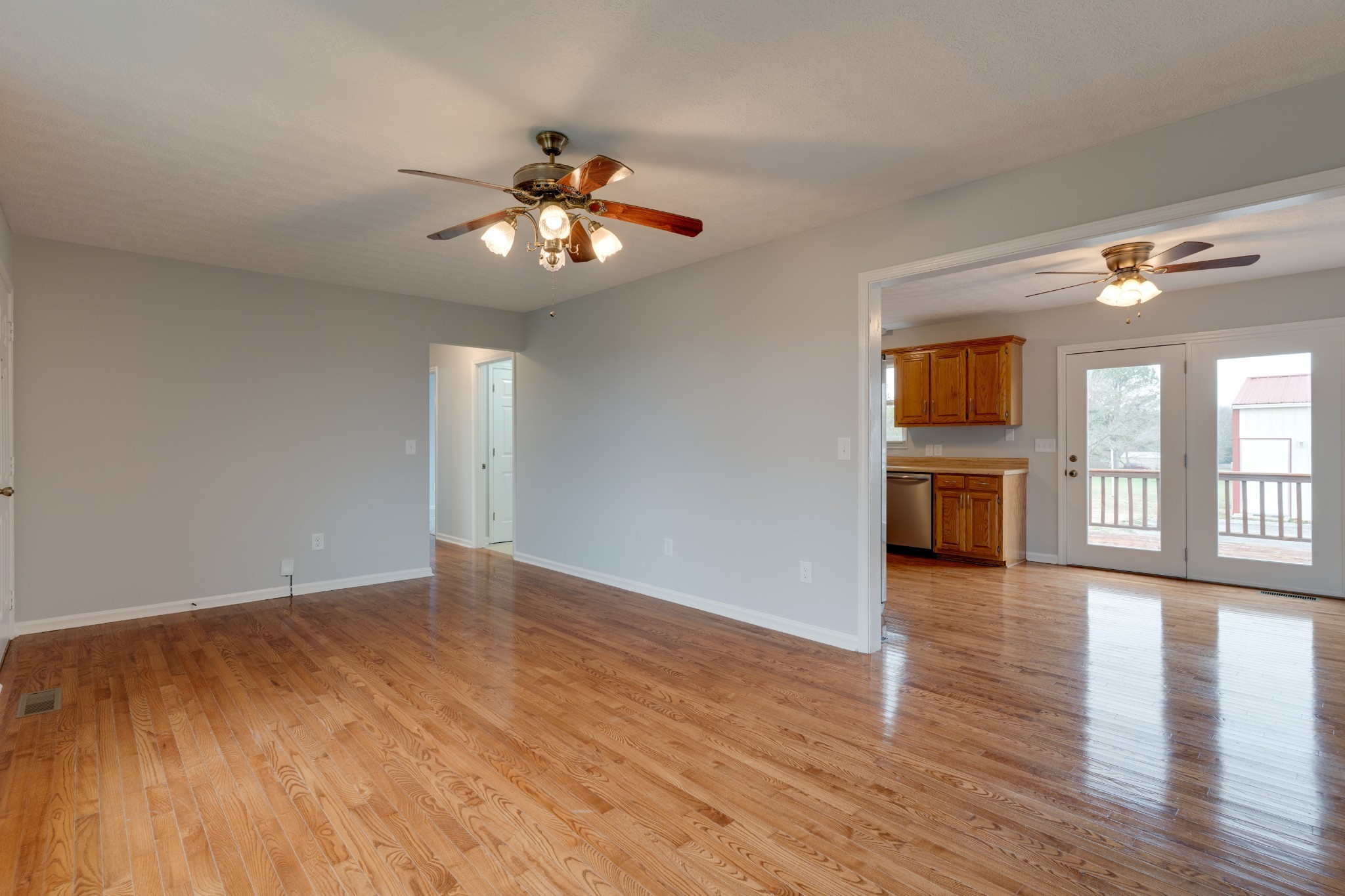 679 Airport Road Portland, TN 37148 - Photo 4 of 42