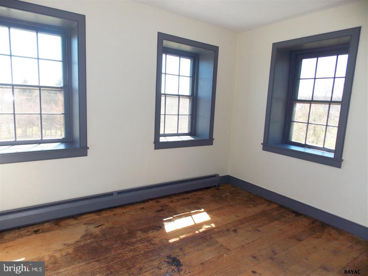 2340 Mill Creek Road Dover, PA 17315 - Photo 17 of 36