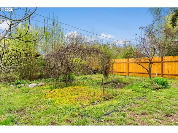 $80,000 | West 15th Avenue, Eugene, OR 97402