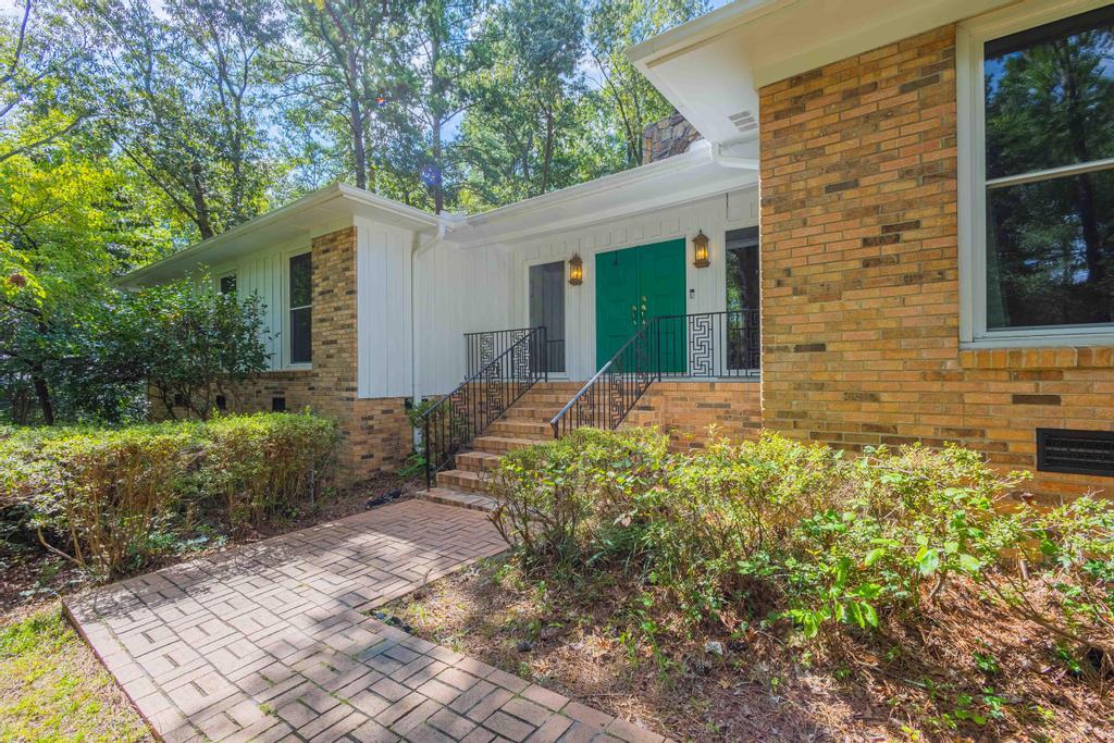 115 Englewood Road Aiken, SC 29803 - Photo 2 of 41 Gallery Image 2