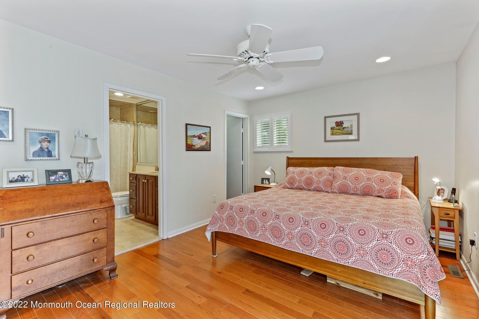 43 Locust Way Spring Lake Heights, NJ 07762 - Photo 16 of 32 017_43_LOCUST_WAY_379956_712530