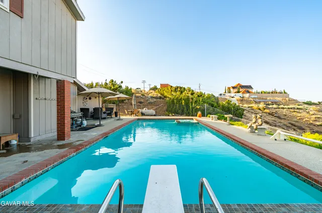 $799,990 | 35870 Tierra Subida Avenue, Palmdale, CA 93551