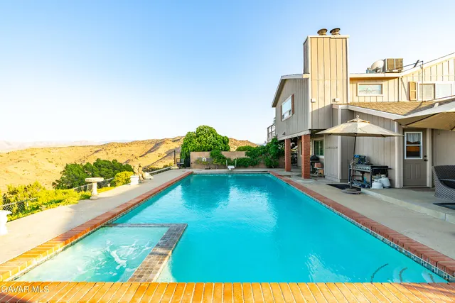 $799,990 | 35870 Tierra Subida Avenue, Palmdale, CA 93551