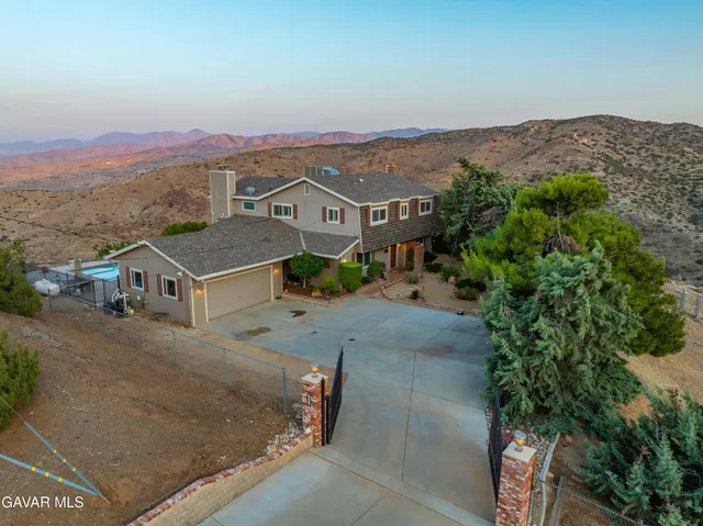 $799,990 | 35870 Tierra Subida Avenue, Palmdale, CA 93551