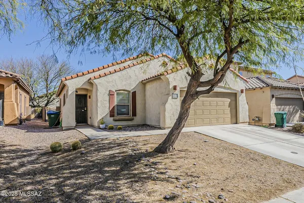 $295,000 | 926 West Via De Gala, Sahuarita, AZ 85629