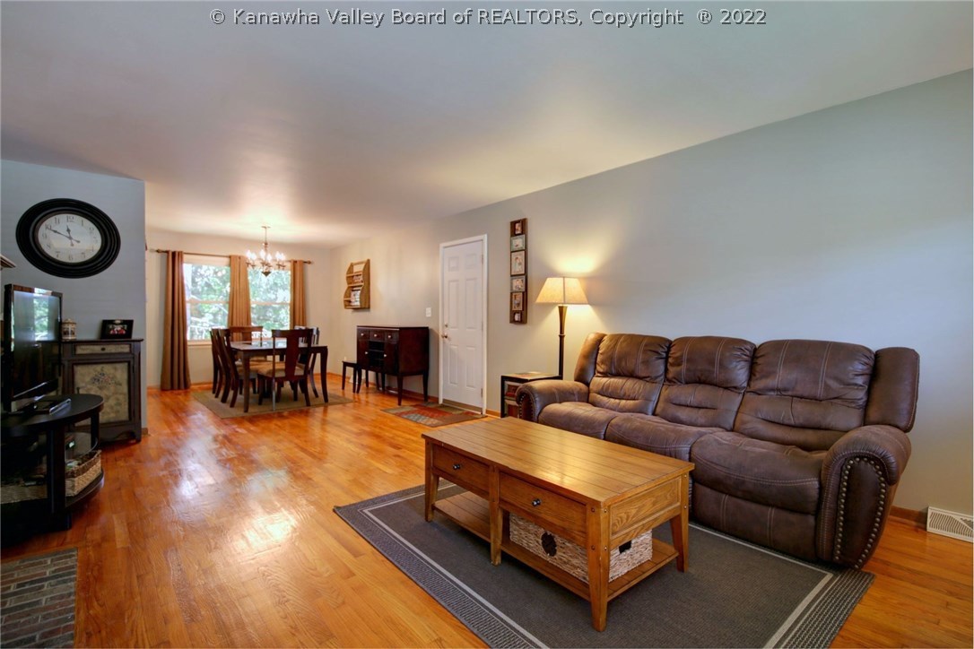 129 McGovran Road Charleston, WV 25314 - Photo 5 of 30 Gallery Image 5