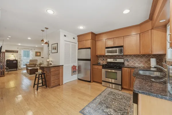 $289,000 | 1155 Dickinson Street, Unit 1155, Springfield, MA 01108