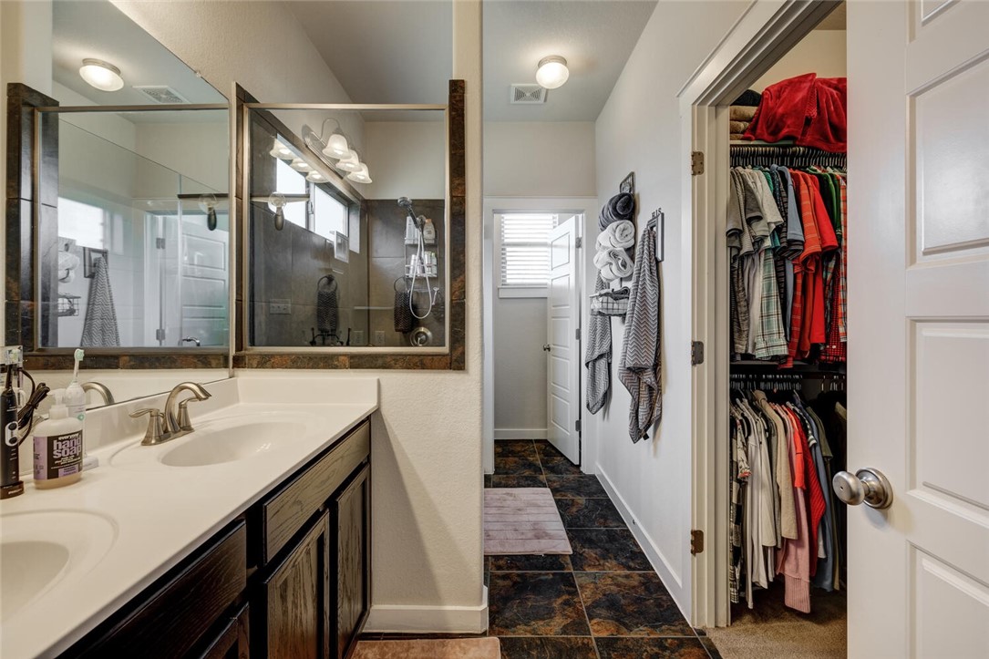 2101 Rivers Edge Way, Unit 4 Austin, TX 78741 - Photo 14 of 36 Gallery Image 14