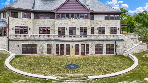 $2,875,000 | 2633 Private Access 424 East, Mahomet, IL 61853