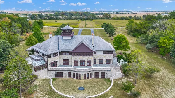 $2,875,000 | 2633 Private Access 424 East, Mahomet, IL 61853