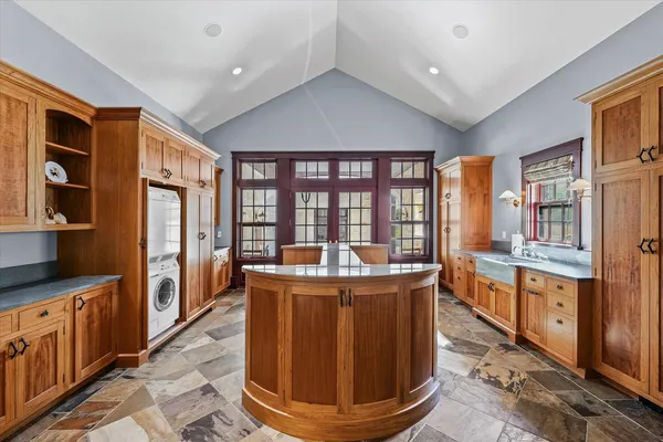 $2,875,000 | 2633 Private Access 424 East, Mahomet, IL 61853