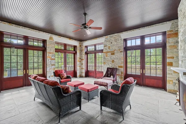 $2,875,000 | 2633 Private Access 424 East, Mahomet, IL 61853
