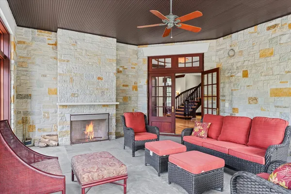 $2,875,000 | 2633 Private Access 424 East, Mahomet, IL 61853