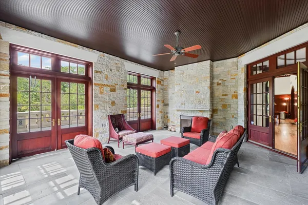 $2,875,000 | 2633 Private Access 424 East, Mahomet, IL 61853