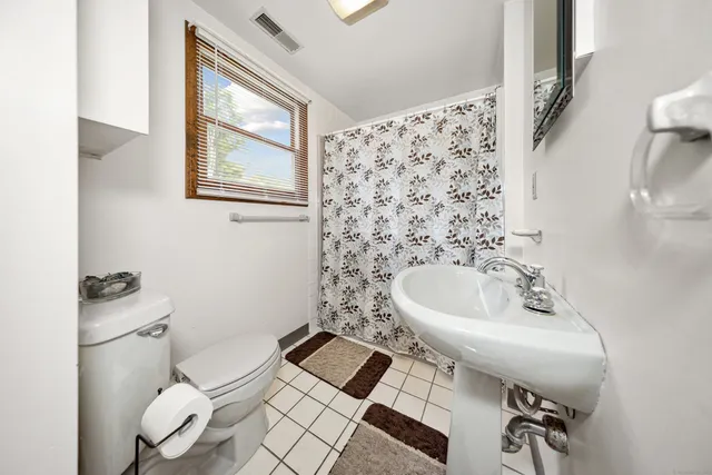 $2,500 | 136 Reynolds Bridge Road, Thomaston, CT 06787