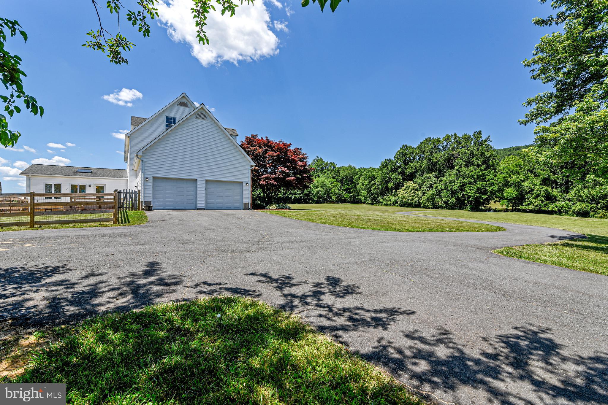 34383 Williams Gap Road Round Hill, VA 20141 - Photo 69 of 103 Garage Entrance