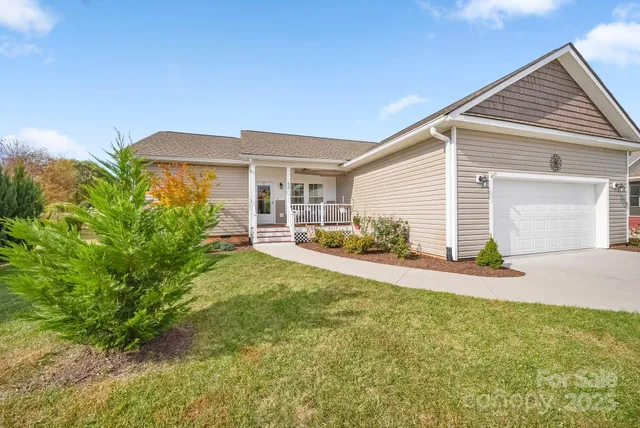 $439,000 | 457 Riverwind Drive, Hendersonville, NC 28739