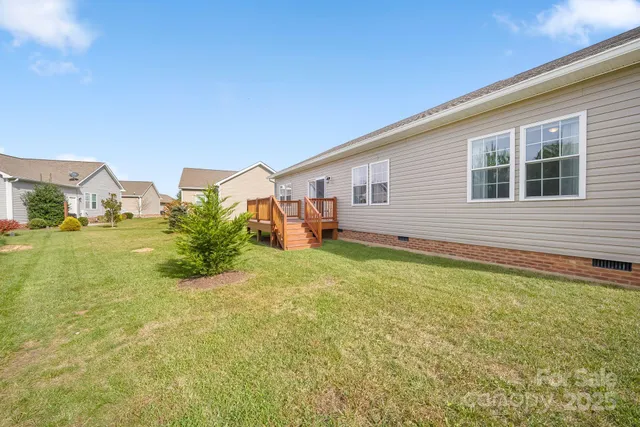 $439,000 | 457 Riverwind Drive, Hendersonville, NC 28739