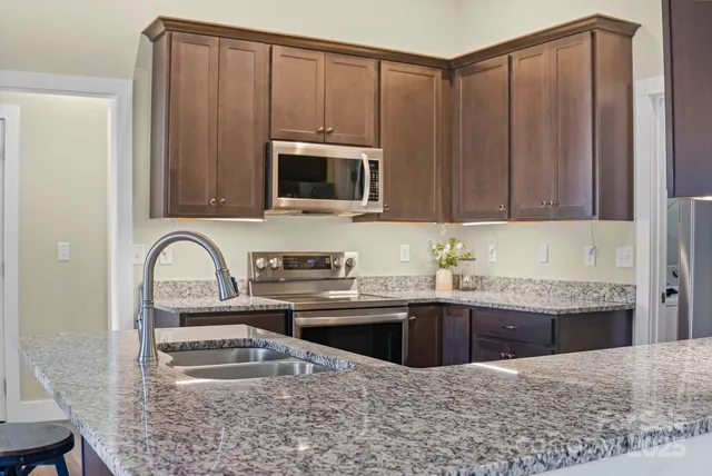 $439,000 | 457 Riverwind Drive, Hendersonville, NC 28739