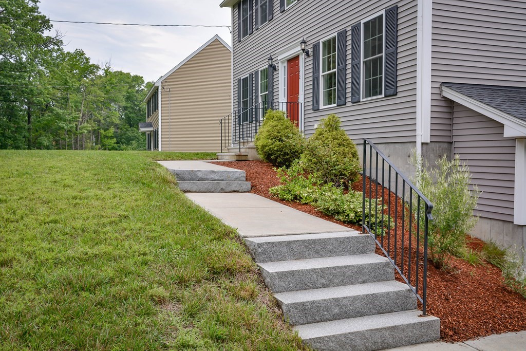 172 Fitchburg Road Townsend, MA 01469 - Photo 6 of 33