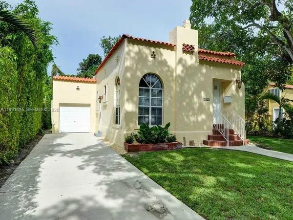 $3,900 | Granada, Coral Gables, FL 33134