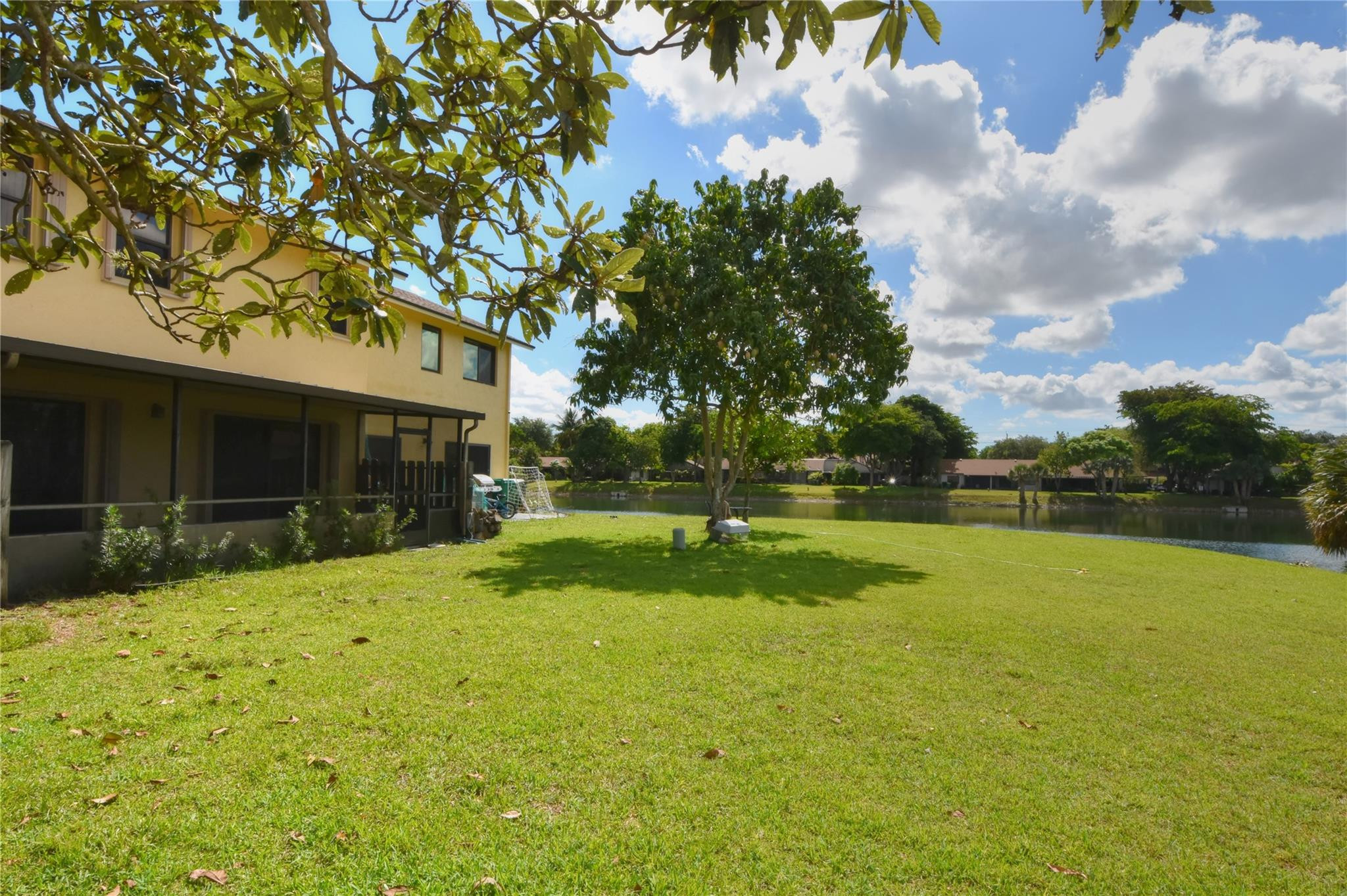 5467 Gate Lake Road, Unit 5467 Tamarac, FL 33319 - Photo 55 of 57 Backyard Space