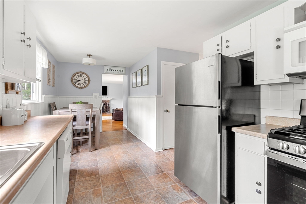 54 Delwood Road Tewksbury, MA 01876 - Photo 11 of 27 Gallery Image 11
