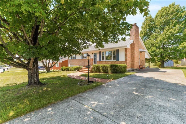 $249,950 | 2908 Neil Drive, Roanoke, VA 24019