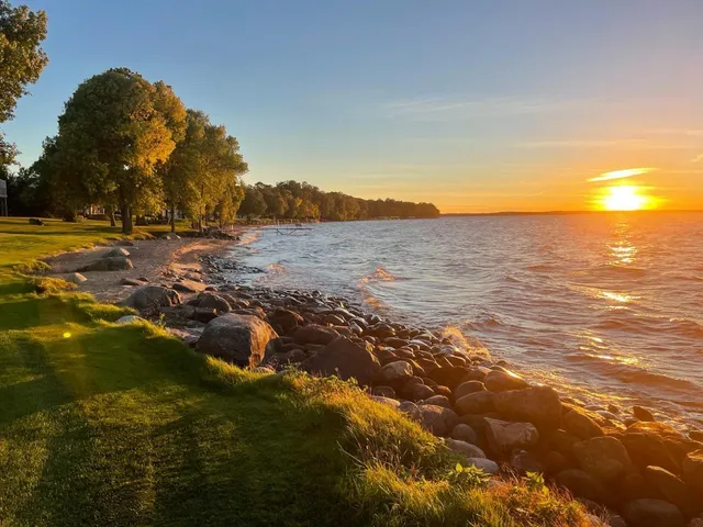 $299,900 | 8344 Tuxedo Road, Unit 337, Onamia, MN 56359