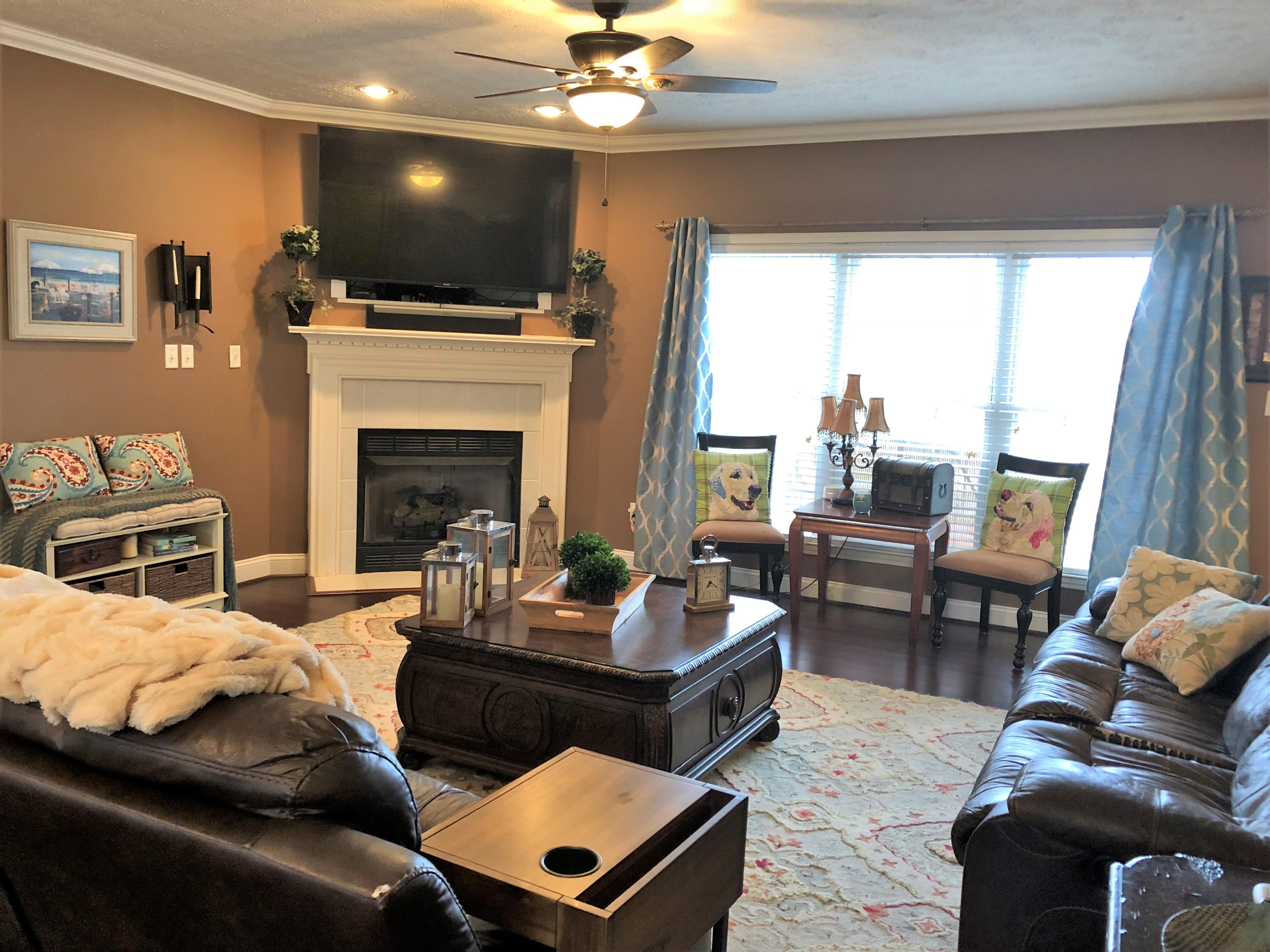 839 Morewood Road Hardy, VA 24101 - Photo 11 of 64 Great Room