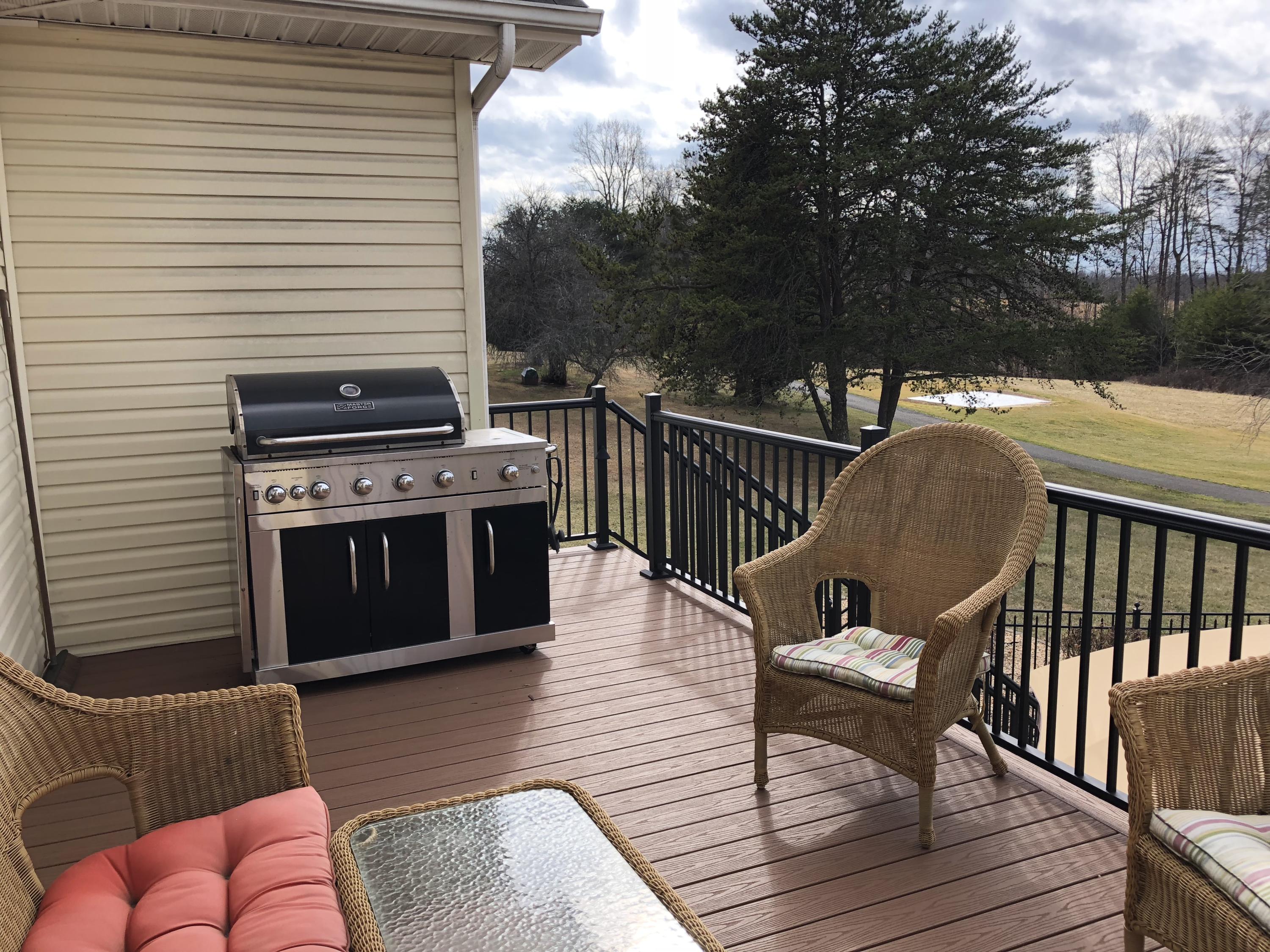 839 Morewood Road Hardy, VA 24101 - Photo 22 of 64 Deck
