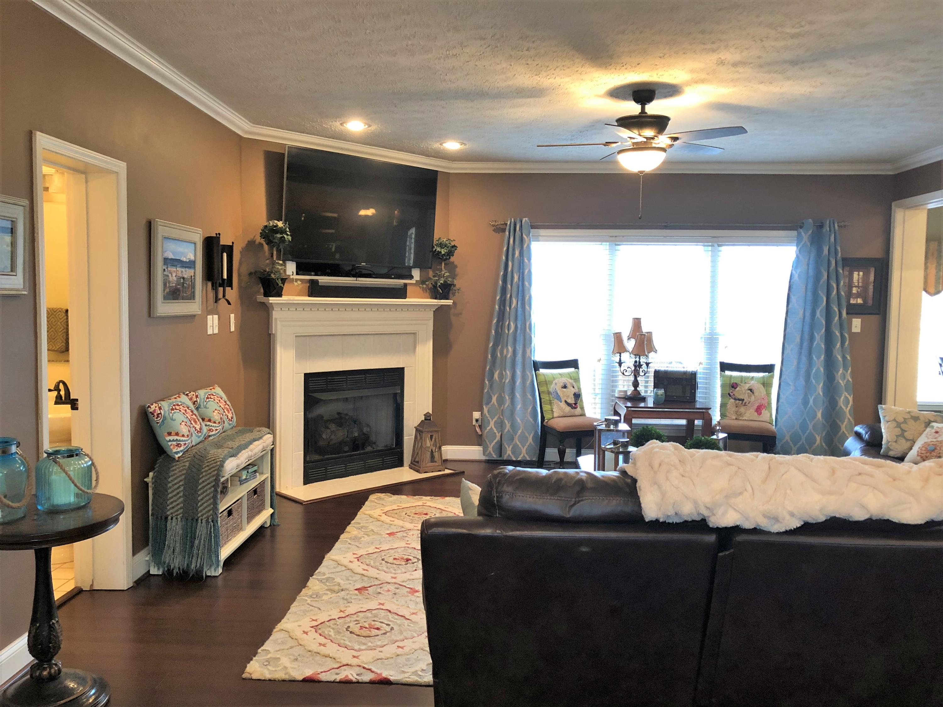 839 Morewood Road Hardy, VA 24101 - Photo 10 of 64 Great Room