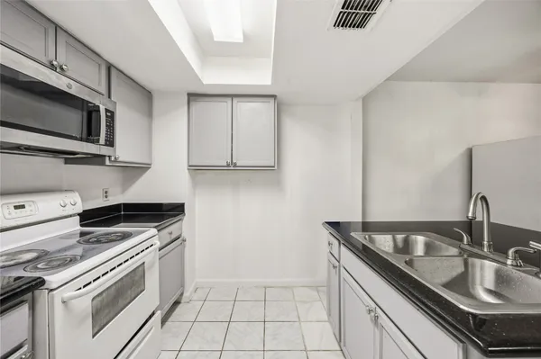 $149,900 | 8456 Leawood Boulevard, Houston, TX 77072