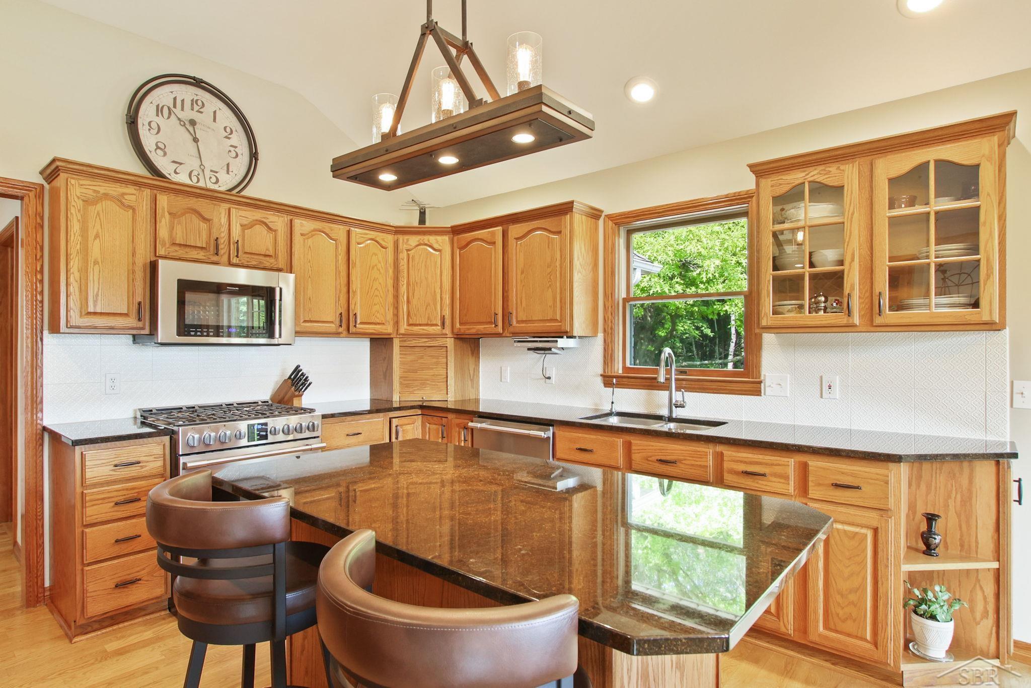 1101 South Raucholz Road Hemlock, MI 48626 - Photo 18 of 75 50123492-17.JPG