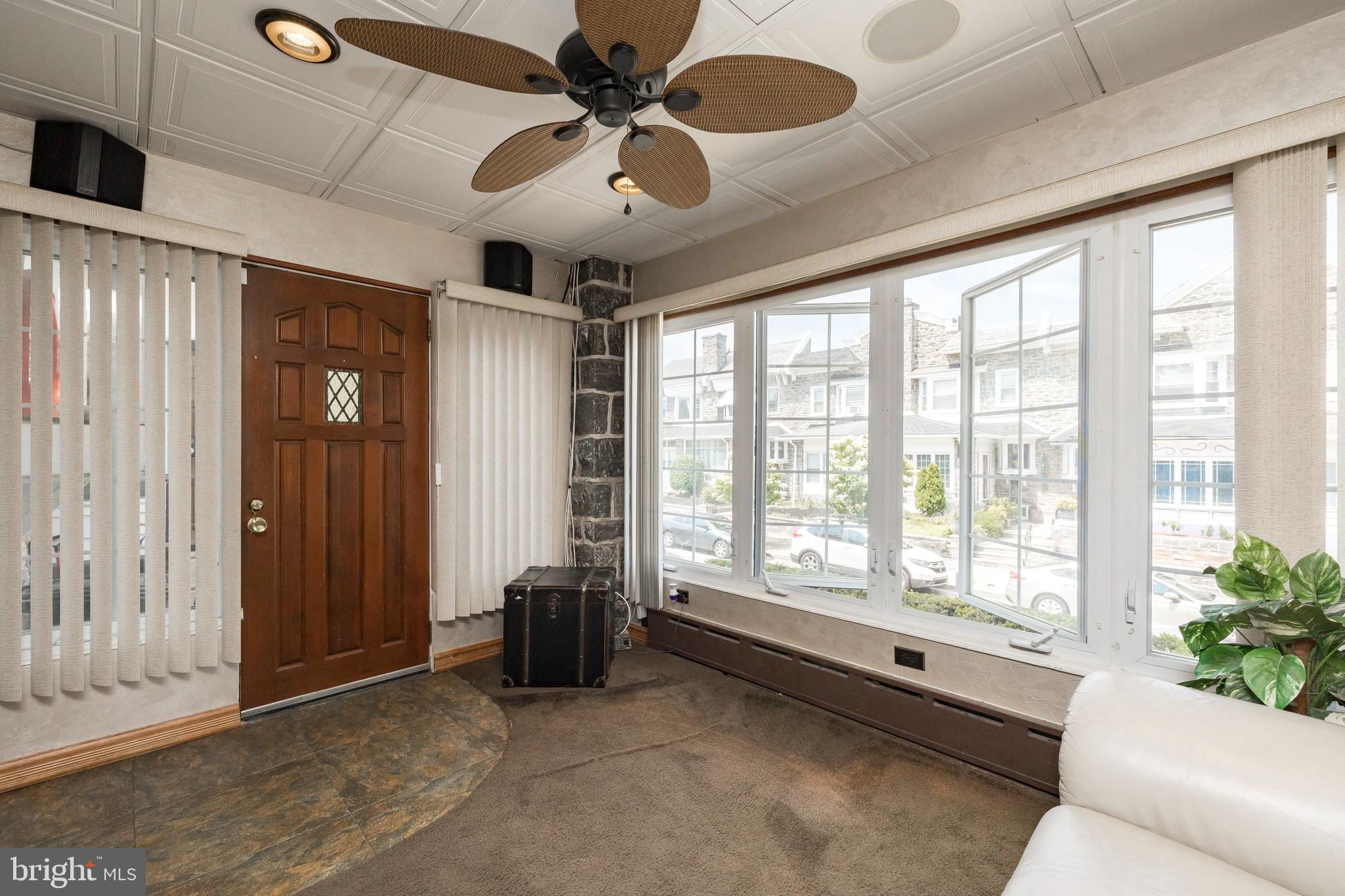 909 Marlyn Road Philadelphia, PA 19151 - Photo 3 of 28