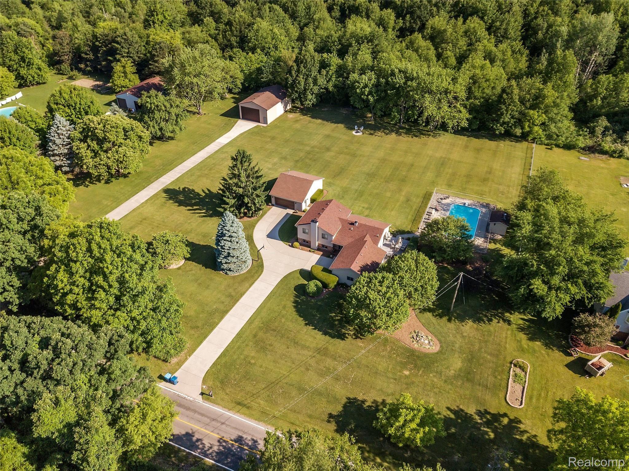 4054 Bennett Lake Road Fenton, MI 48430 - Photo 48 of 57 4054-Bennett-Lake-Rd-Fenton-MI-48430