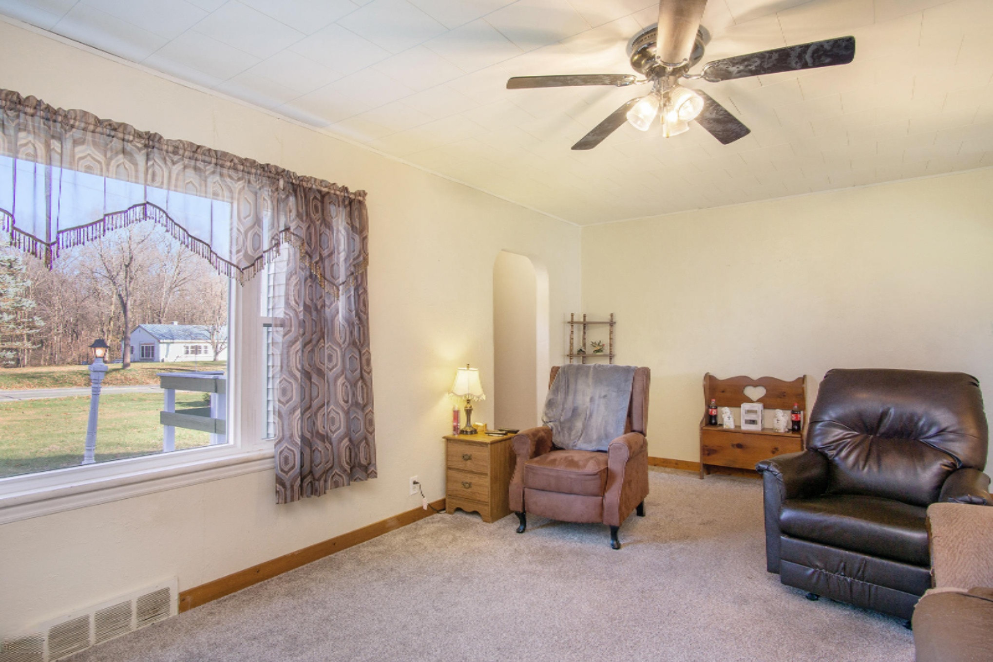 18511 Highway 86 Three Rivers, MI 49093 - Photo 4 of 17 DSC00014