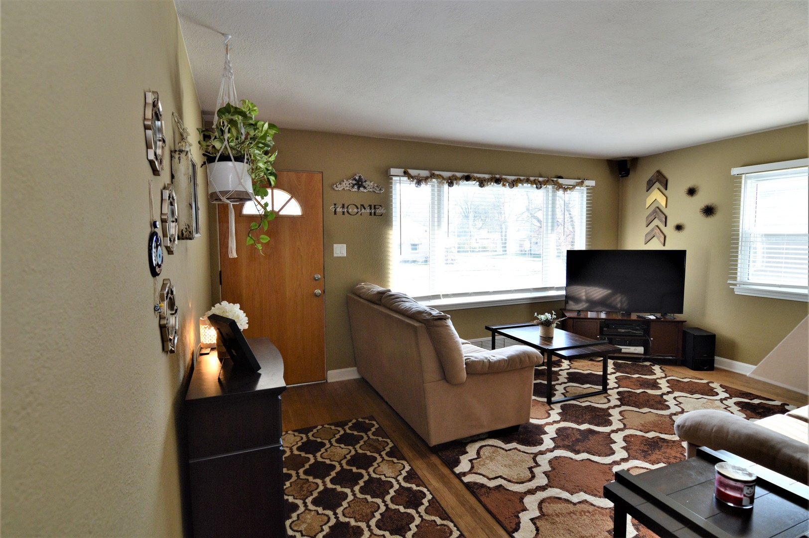 603 North Reed Street Joliet, IL 60435 - Photo 2 of 18